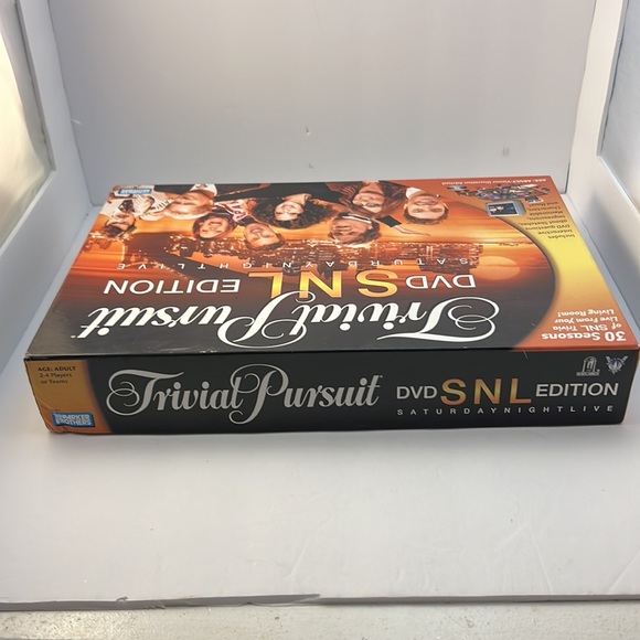 Trivial Pursuit DVD SNL Edition Saturday Night Live Parker Brothers 2004 Game - Picture 12 of 16